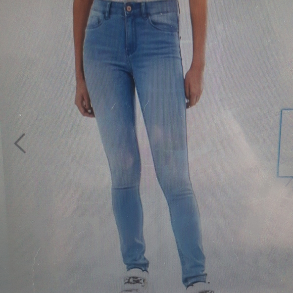 Noisy May Lucy Jeans - Picture 5 of 6